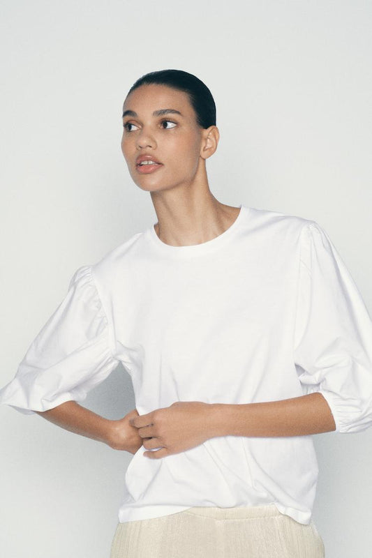 PUFF SLEEVE TOP
