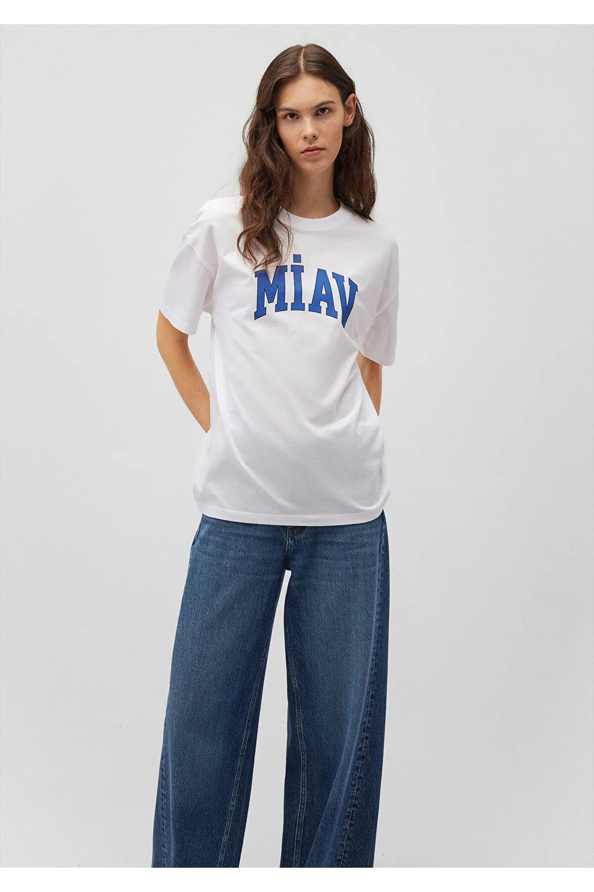 Blue Printed White T-Shirt Loose Fit / Loose Comfortable