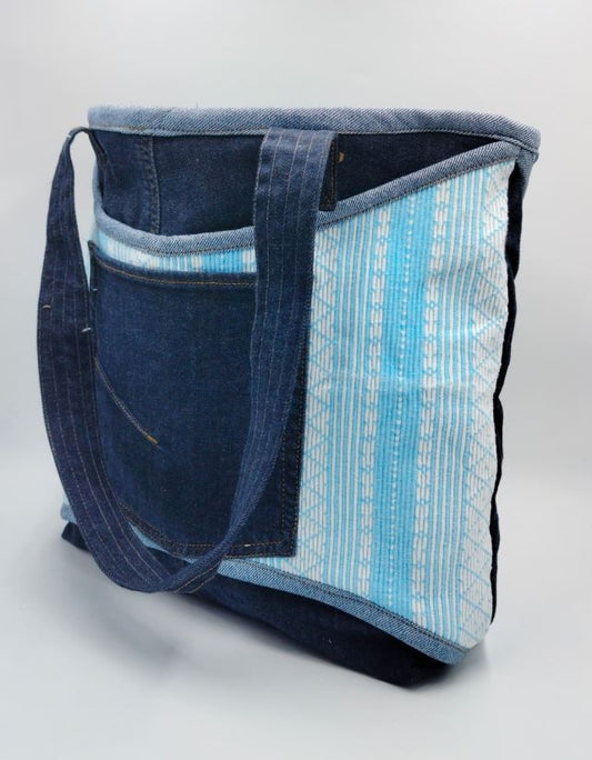 Denim Bag With a Nice Contrast and Reversible Option