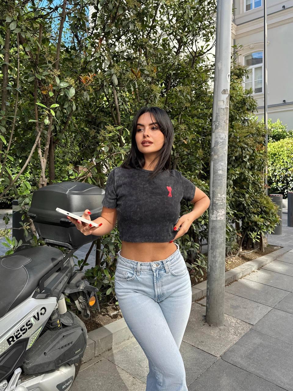 Women’s Ribbed Crop Top